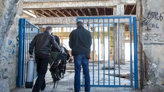 Specijalna policija Ajkule u podrucju ispred lansirne stanice tvornice Torpedo izvukla je s morskog dna jos jedan primjerak torpeda. I ovaj ce primjerak preuzeti Muzej grada Rijeke i uvrstiti ga u svoju Zbirku. Photo: Nel Pavletic/PIXSELL Specijalna policija Ajkule u podrucju ispred lansirne stanice tvornice Torpedo izvukla je s morskog dna jos jedan primjerak torpeda. I ovaj ce primjerak preuzeti Muzej grada Rijeke i uvrstiti ga u svoju Zbirku. Photo: Nel Pavletic/PIXSELL