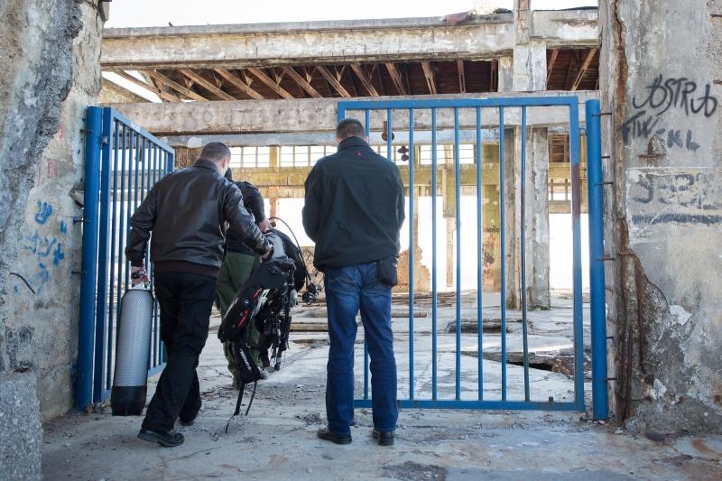 Specijalna policija Ajkule u podrucju ispred lansirne stanice tvornice Torpedo izvukla je s morskog dna jos jedan primjerak torpeda. I ovaj ce primjerak preuzeti Muzej grada Rijeke i uvrstiti ga u svoju Zbirku. Photo: Nel Pavletic/PIXSELL Specijalna policija Ajkule u podrucju ispred lansirne stanice tvornice Torpedo izvukla je s morskog dna jos jedan primjerak torpeda. I ovaj ce primjerak preuzeti Muzej grada Rijeke i uvrstiti ga u svoju Zbirku. Photo: Nel Pavletic/PIXSELL