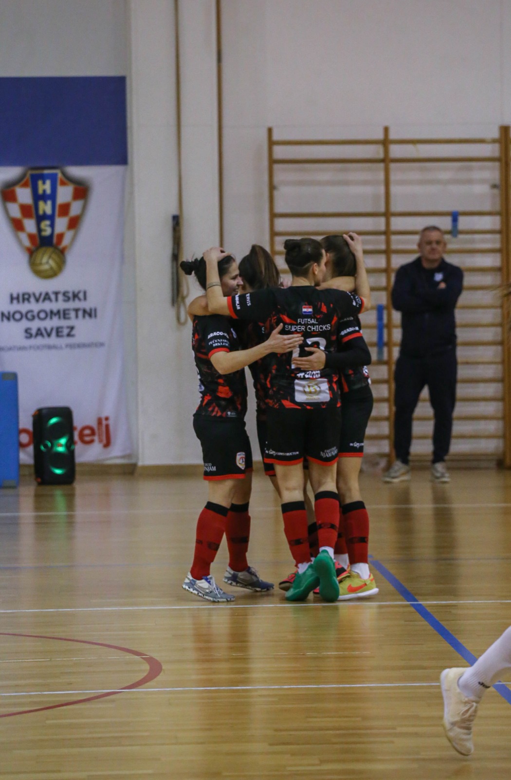 Futsal Super chicks – MC PLUS 2:5 Futsal Super chicks – MC PLUS 2:5