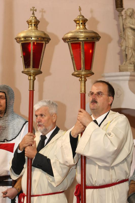 Koncertom bratovštine Presvetog oltarskog sakramenta župe Marijina Uznesenja iz Jelse na otoku Hvaru, obilježene su pjesme Velikog tjedna i procesija Za Križen, Foto: Dino Stanin/PIXSELL