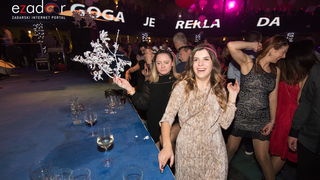 Ludnica u Saturnusu: Najbolji doček u svemiru i šire Ludnica u Saturnusu: Najbolji doček u svemiru i šire