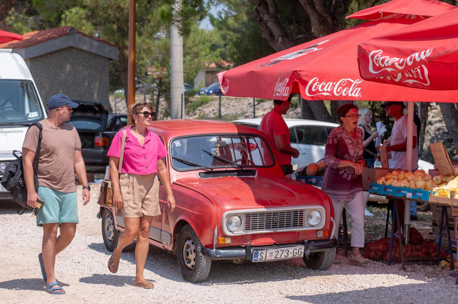Benkovački sajam u objektivu Dina Stanina