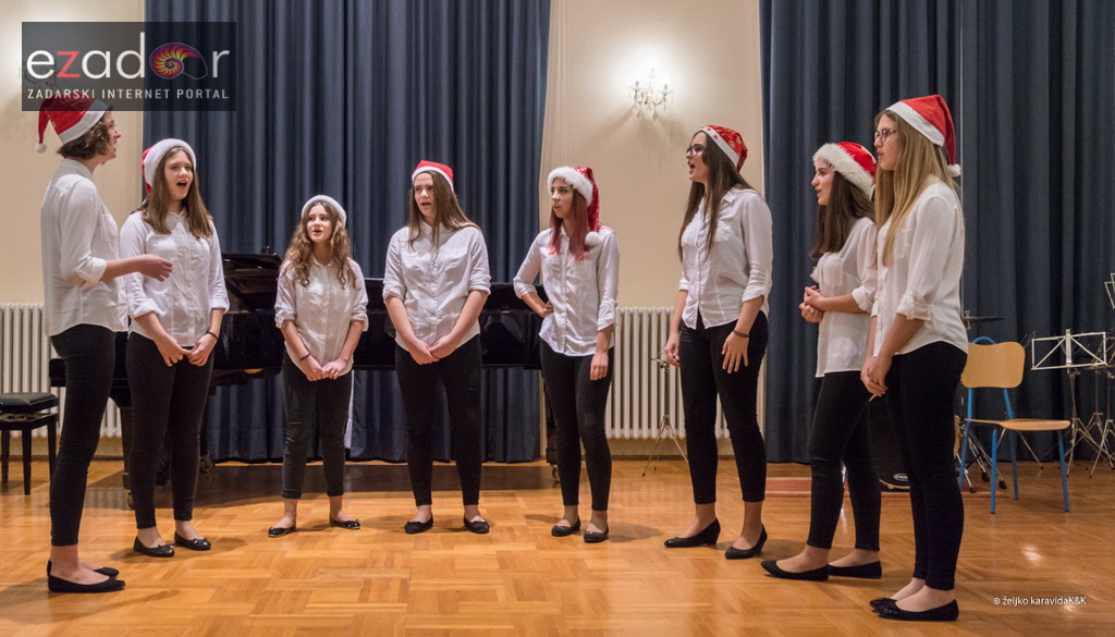 Božićni koncert mladih ansambala Glazbene škole Blagoje Bersa