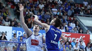 Zagreb – 7. kolo A-1 lige za prvaka, KK Cibona – KK Zadar 82-66. Photo: Goran Stanzl/PIXSELL Zagreb – 7. kolo A-1 lige za prvaka, KK Cibona – KK Zadar 82-66. Photo: Goran Stanzl/PIXSELL