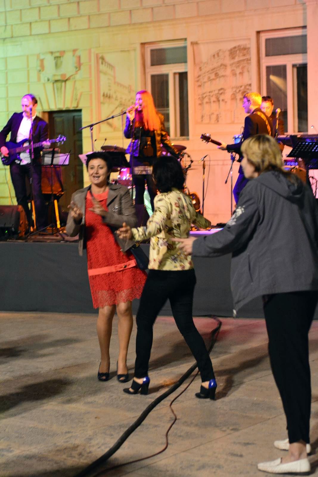 FIMBA After party na Narodnom trgu uz bend Songbusters FIMBA After party na Narodnom trgu uz bend Songbusters