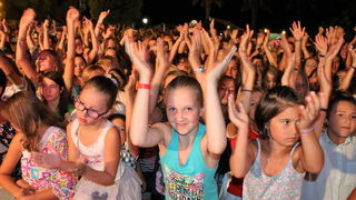 Virska noć 2016: Jelena Rozga i spektakularni vatromet za 25 tisuća fanova. Foto: Virski list