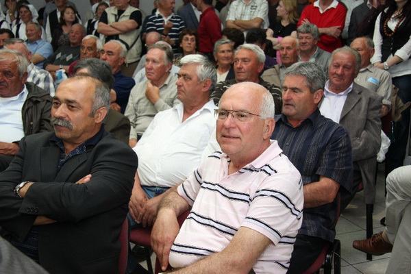 Predizborni skup HDZ-a u Sukosanu