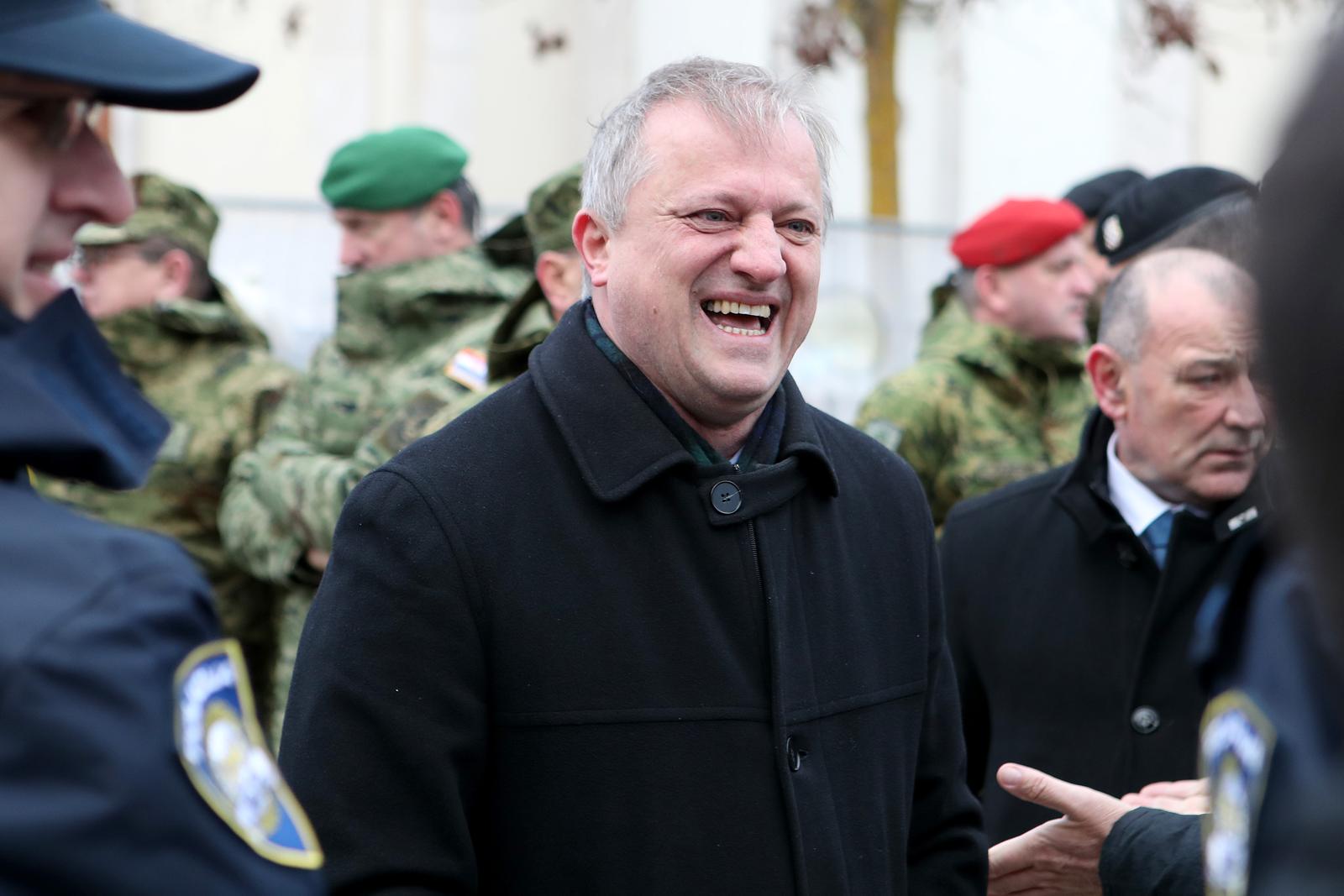 Na Gradskom groblju odana počast poginulim hrvatskim braniteljima povodom 30. obljetnice VRO Maslenica Na Gradskom groblju odana počast poginulim hrvatskim braniteljima povodom 30. obljetnice VRO Maslenica