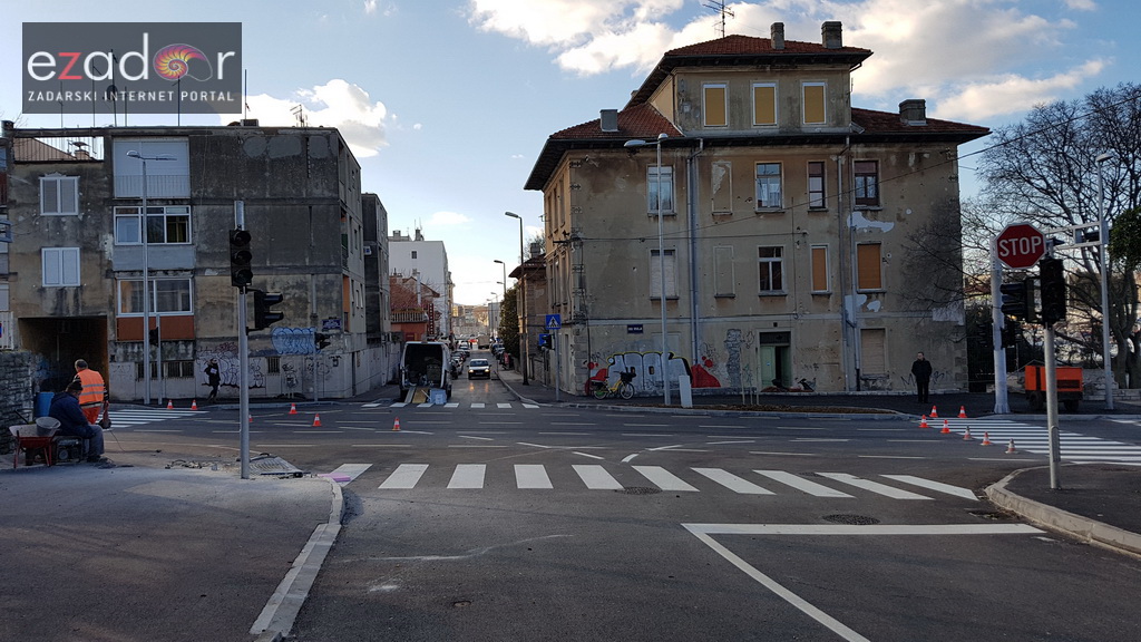 Završna faza radova na rekonstrukciji križanja u Vruljici Završna faza radova na rekonstrukciji križanja u Vruljici