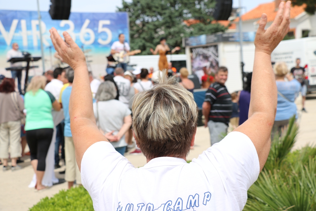 Velika prvosvibanjska fešta na Viru Velika prvosvibanjska fešta na Viru