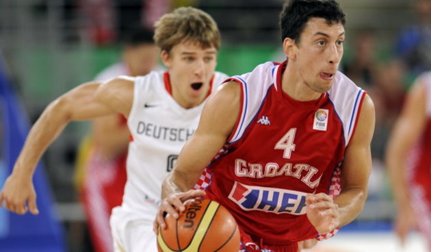 Bydgoszcz, 150909. Dvorana Sport Arena Luczniczka. Europsko prvenstvo u kosarci u Poljskoj, drugi krug natjecanja po skupinama 3. kolo grupe E, utakmica izmedju Hrvatske i Njemacke odlucujuca za ulazak u cetvrtfinale. Na slici: Ukic. Foto: Drago Sopta  /