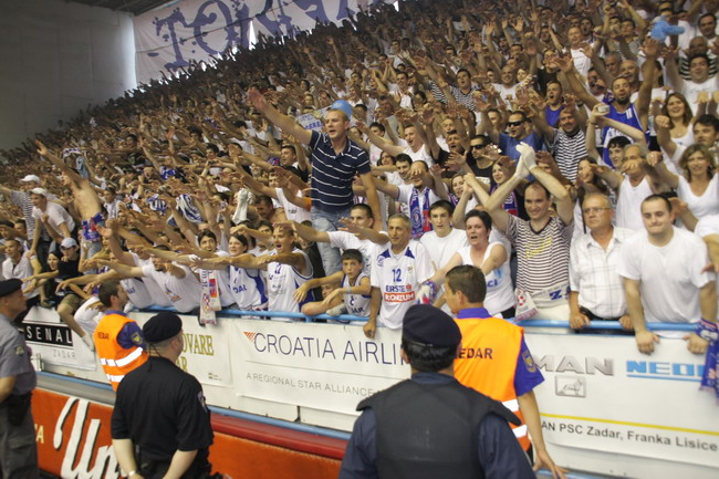 Jazine i Tornado: Prvaci za sva vremena!