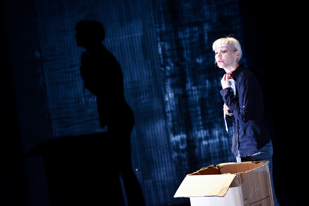 “Ana i Ona” naziv je predstave čijom je premijerom sinoć u zadarskom Kazalištu lutaka započela umjetnička revija pod nazivom “Nosi se Teatro Verrdi”.