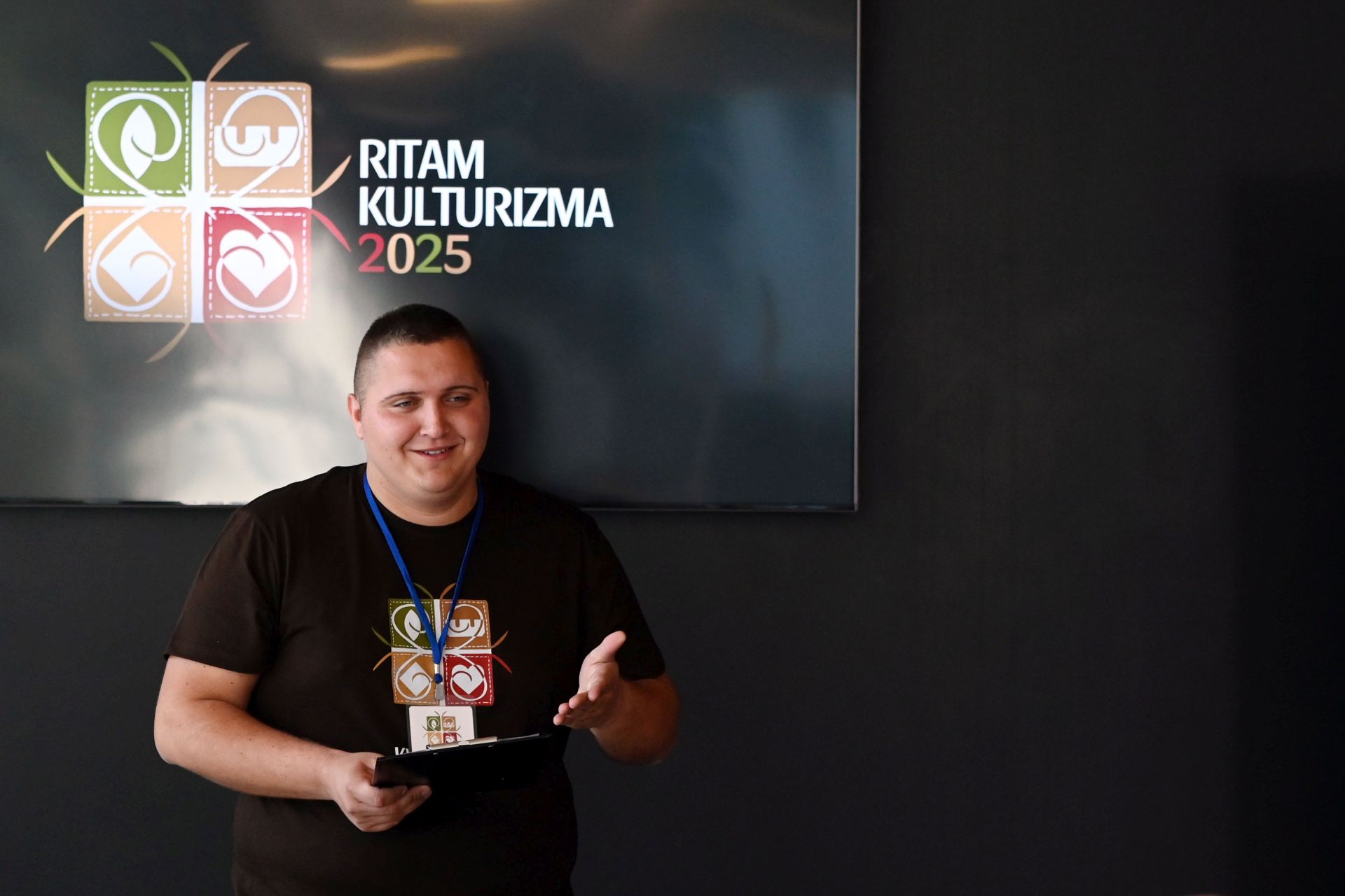 Otvoren tradicionalni Ritam kulturizma Otvoren tradicionalni Ritam kulturizma