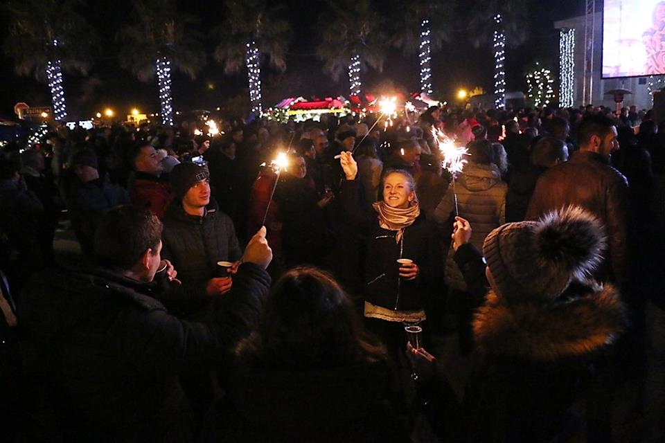 Spektakularni doček Nove 2017. godiner u Viru