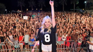 Virska noć 2016: Jelena Rozga i spektakularni vatromet za 25 tisuća fanova. Foto: Virski list