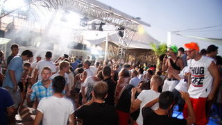 Najveći Playboy party održan na Zrću Najveći Playboy party održan na Zrću