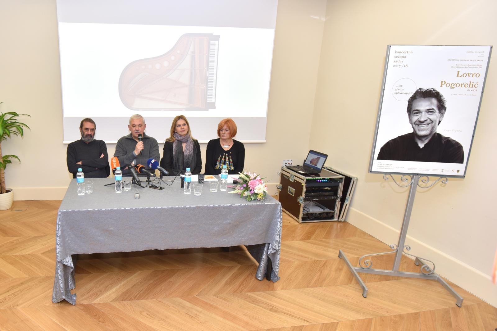 U Kneževoj palači predstavljen novi koncertni klavir