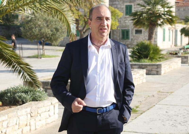 Mladen Grdović i Ivana Kovač u Prvić Šepurini snimili spot za pjesmu “Dva goluba”, Photo: Duško Jaramaz/PIXSELL