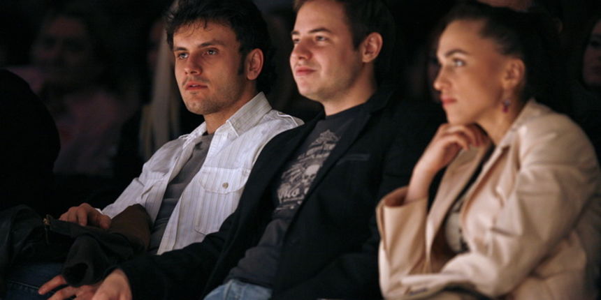 Zagreb, 251110.
U Hypo centru se od 25.-27.11. odrzava modna revija Dreft Fashion Week Zagreb.
Na slici: Andrej Dojkic, Marijana Mikulic.
Foto: Neja Markicevic / CROPIX Zagreb, 251110.
U Hypo centru se od 25.-27.11. odrzava modna revija Dreft Fashion Week Zagreb.
Na slici: Andrej Dojkic, Marijana Mikulic.
Foto: Neja Markicevic / CROPIX