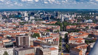 Pogled sa Zagrebačke katedrale na centar grada – Zagreb
