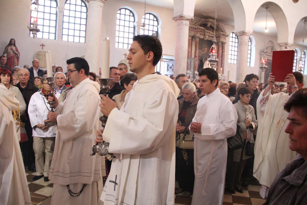 Svečano misno slavlje povodom blagdana sv. Šimuna, foto: Iva Perinčić Svečano misno slavlje povodom blagdana sv. Šimuna, foto: Iva Perinčić