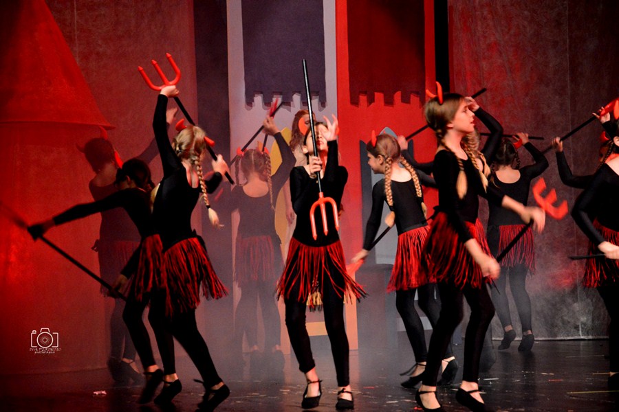 Plesna udruga Gesta: Bajka.hr