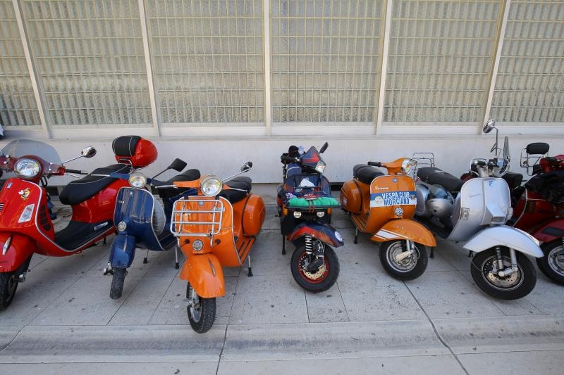 Vespaši izložili “ljubimce” ispred crkve sv. Donata, foto: Filip Brala/PIXSELL Vespaši izložili “ljubimce” ispred crkve sv. Donata, foto: Filip Brala/PIXSELL