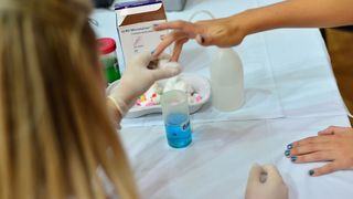 U organizaciji sekcije HZSN Zadar u dvorani 1 SC Višnjik održana je akcija dobrovoljnog darivanja krvi na kojoj je prikupljeno 25 doza tekućine koja život znači. Foto: Iva Perinčić