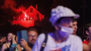 Mišo Kovač i prijatelji na Starom placu u Splitu Mišo Kovač i prijatelji na Starom placu u Splitu