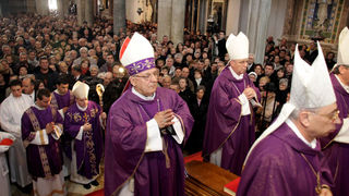 Posljednji ispraćaj nadbiskupa Marijana Oblaka