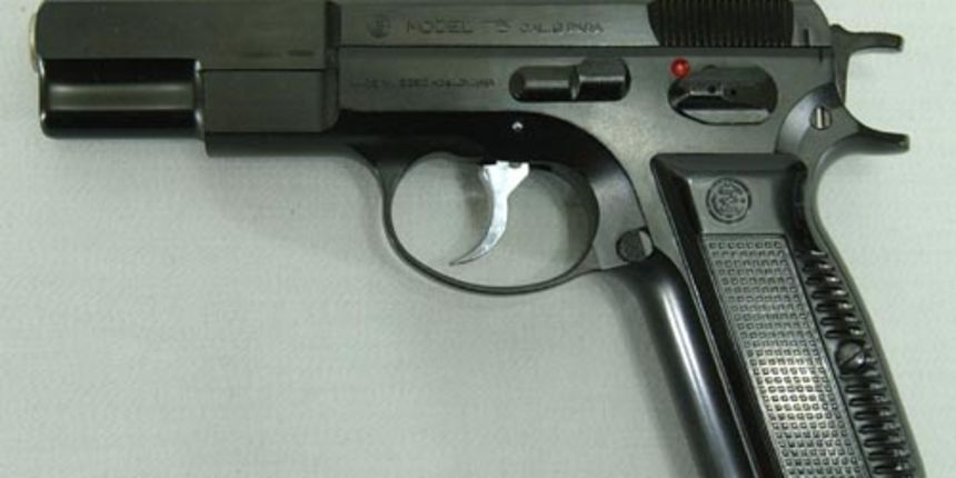 Češka zbrojevka (pištolj)/Foto:www.rascia.org Češka zbrojevka (pištolj)/Foto:www.rascia.org