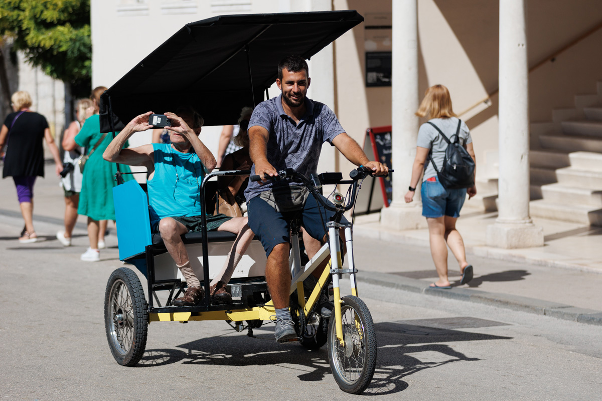 Split – centar grada i plaža Bačvice, 16. rujna 2023. Split – centar grada i plaža Bačvice, 16. rujna 2023.