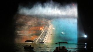 Stipe Petrina započeo je kampanju svjetlosnim spektaklom u Primoštenu