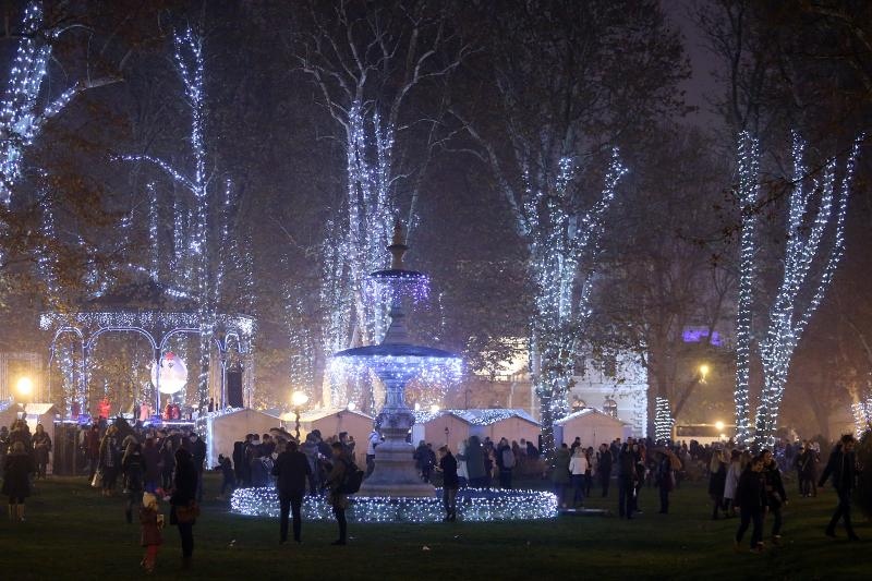Na Zrinjevcu otvoren Advent u Zagrebu