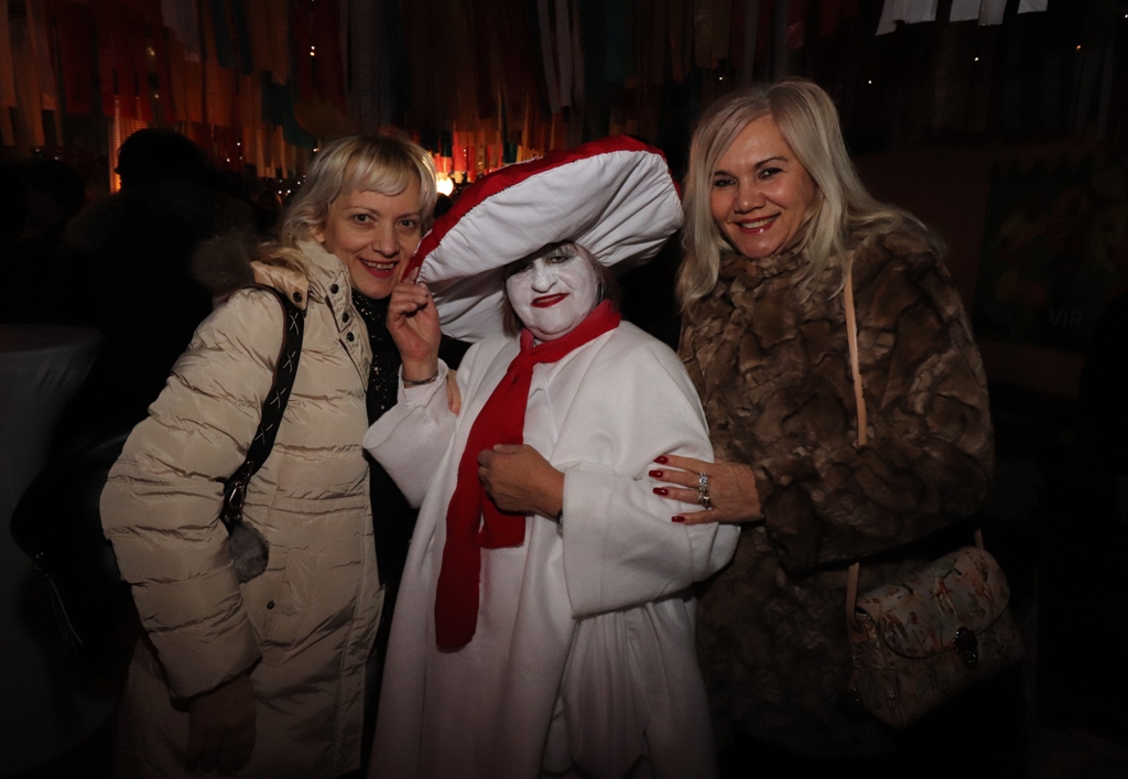 Cirkultura i Jasmin Stavros otvorili Maškare na Viru Cirkultura i Jasmin Stavros otvorili Maškare na Viru