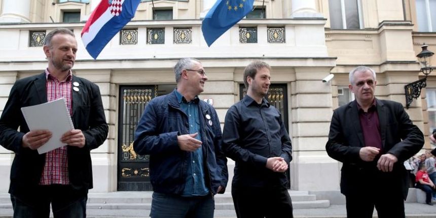 Predstavnici sindikata i udruga osudili na konfrenciji za medije prijedlog zakona kojim se zabranjuje udrugama da finaniraju refrendume. Mijat Stanic, Zeljko Stipic, Nenad Zakosek, Bernard Ivcic. Photo: Patrik Macek/PIXSELL