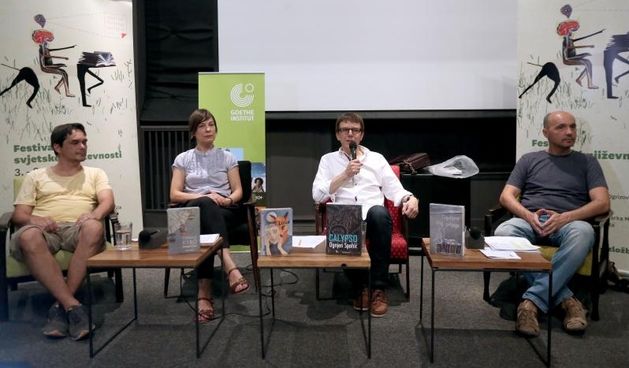 Konferencija za medije Festivala svjetske knjizevnosti odrzana je u dvorani Muller kina Europa. Na konfereciji su govorili: Seid Serdarevic, Snjezana Bozidar, Tomislav Buntek.