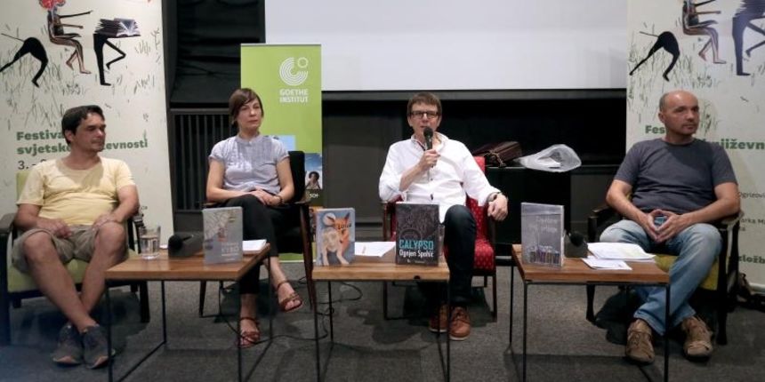 Konferencija za medije Festivala svjetske knjizevnosti odrzana je u dvorani Muller kina Europa. Na konfereciji su govorili: Seid Serdarevic, Snjezana Bozidar, Tomislav Buntek.