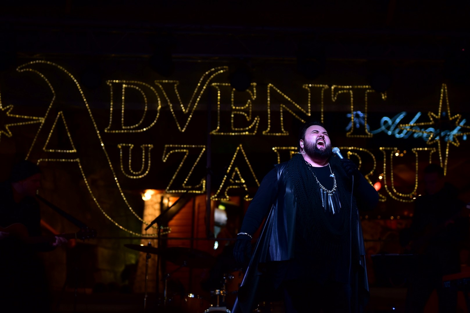 Advent u Zadru: Jaques Houdek osvojio zadarsku publiku Advent u Zadru: Jaques Houdek osvojio zadarsku publiku