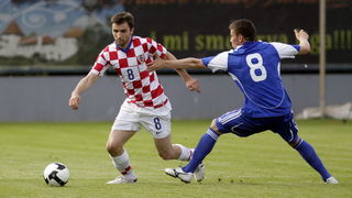Varazdin, 190510.
Na gradskom stadionu u Varazdinu igra se kvalifikacijska utakmica za europsko prvenstvo U-21 izmedju reprezentacija Hrvatske i Slovacke.
Na slici: Milan Badelj.
Foto: Zeljko Hajdinjak / CROPIX