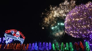 Uz 2,5 milijuna lampica zasjala ovogodišnja božićna bajka u Salajlandu Uz 2,5 milijuna lampica zasjala ovogodišnja božićna bajka u Salajlandu