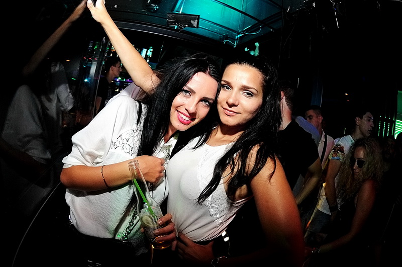 Zrće: Nicci Belucci u Aquariusu by G. Telak