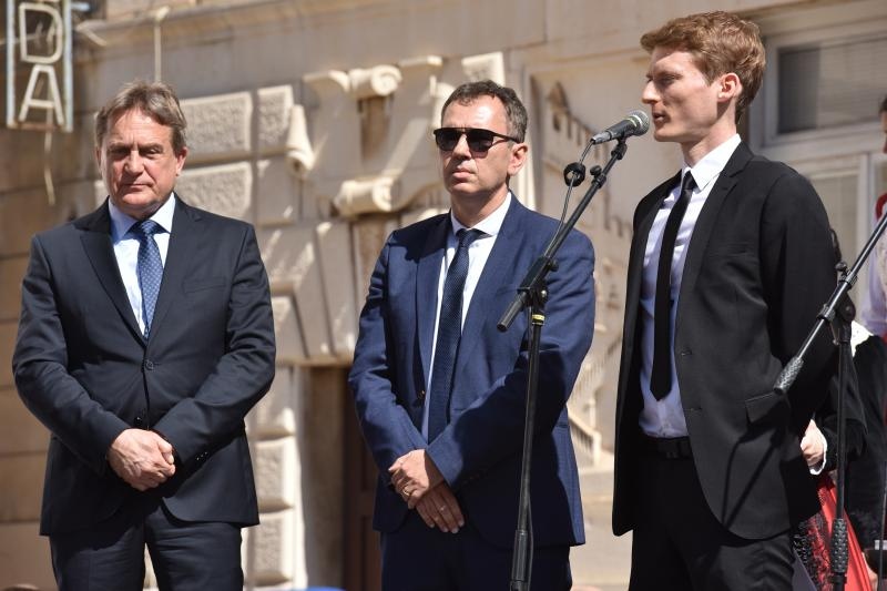 Zadru dodijeljeno priznanje European Best Destination 2016. Foto: Dino Stanin/PIXSELL Zadru dodijeljeno priznanje European Best Destination 2016. Foto: Dino Stanin/PIXSELL