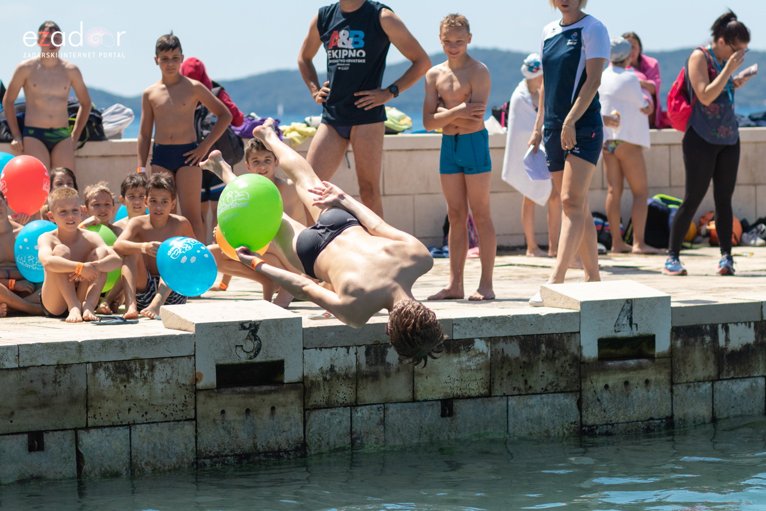 Meta feštica od balona i Ballon Jump