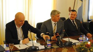 Ministar Tolušić potpisao ugovore za sanaciju šteta od poplave Ministar Tolušić potpisao ugovore za sanaciju šteta od poplave