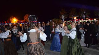 Vir: Druženje virske djece sa Svetim Nikolom Vir: Druženje virske djece sa Svetim Nikolom