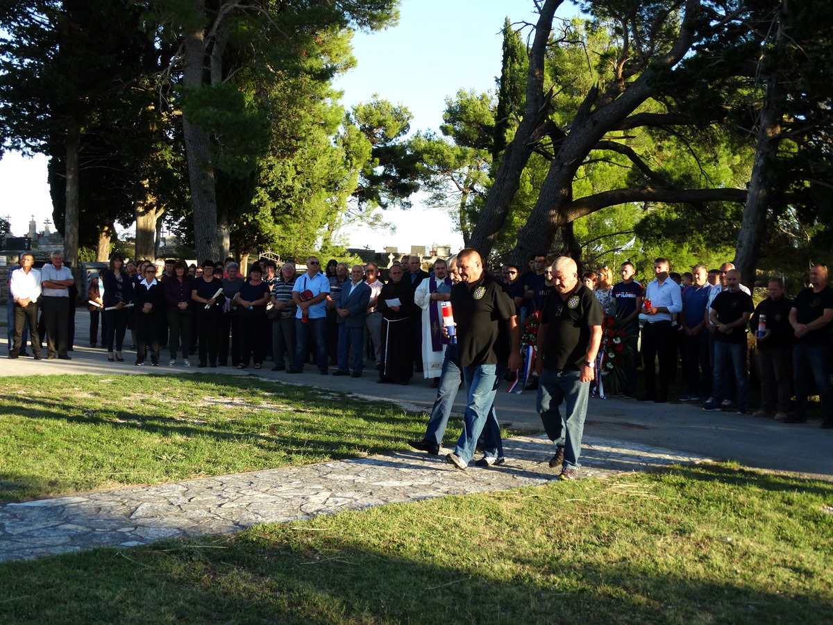 Vukšić: Položeni vijenci za žrtve Domovinskog rata