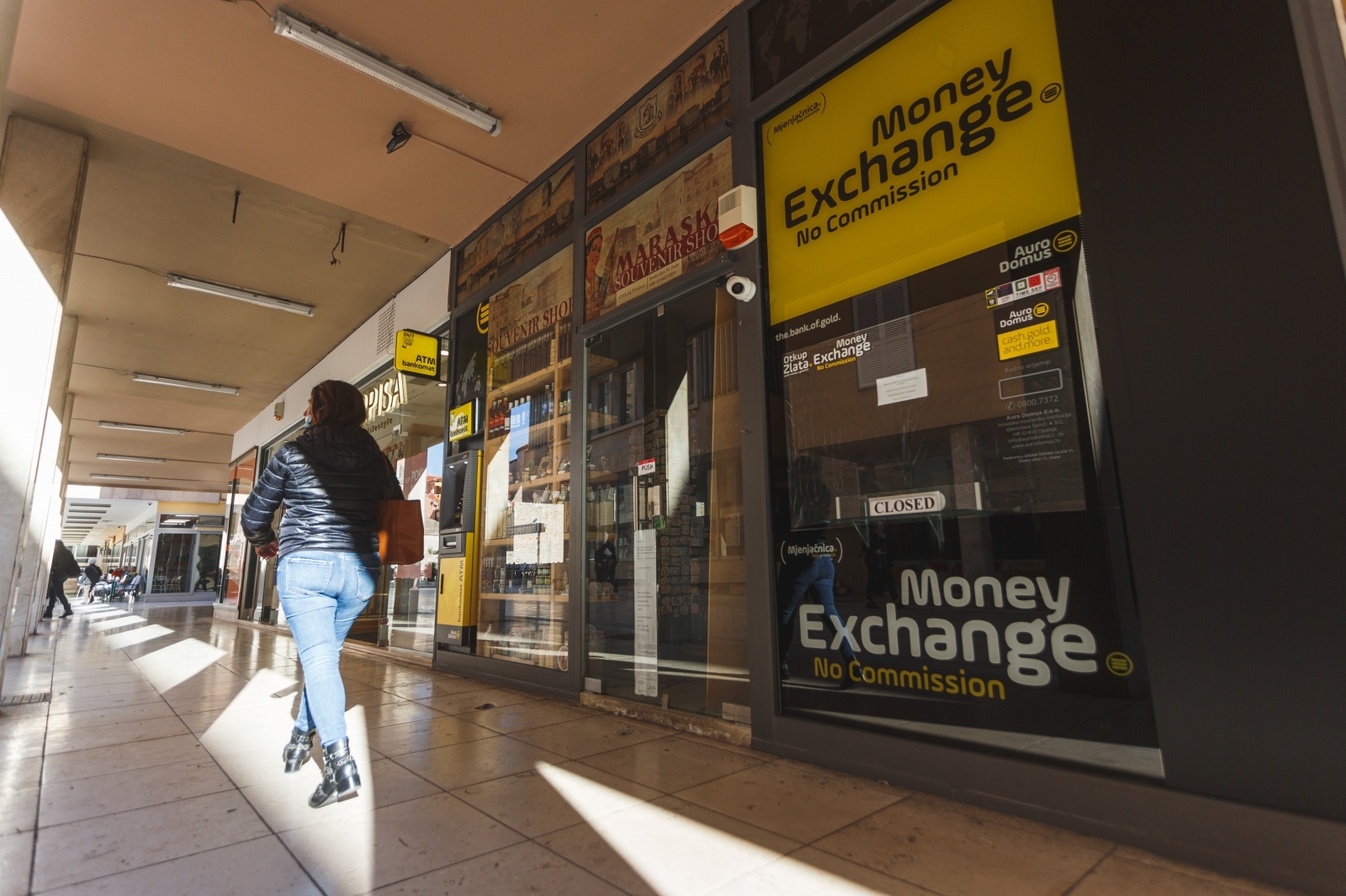 Zatvorene butige i poluprazan zadarski Poluotok Zatvorene butige i poluprazan zadarski Poluotok