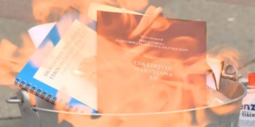 Demonstrativno spalili svoje znanstvene radove, foto: screenshot youtube